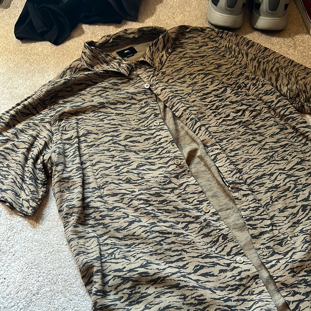 Obey Shortsleeve button up Mens Size L